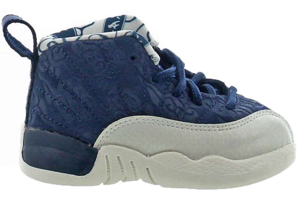 Air jordan retro 12 international best sale flight