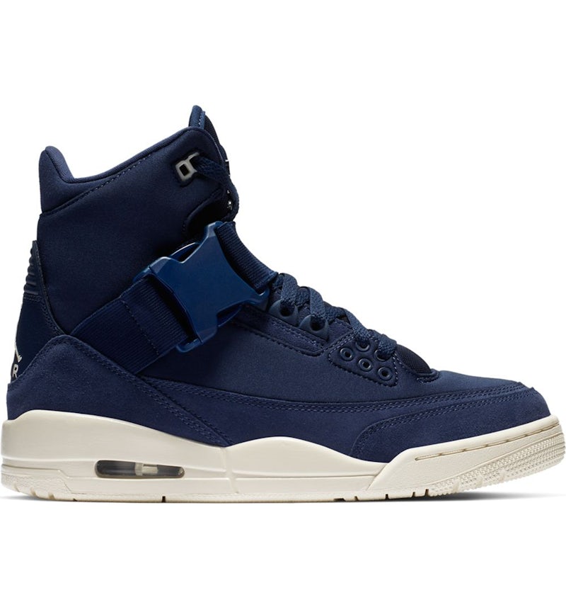 Jordan 3 Retro Explorer XX Midnight Navy Light Cream (Women's Jordan 3 Retro Explorer XX Midnight Navy Light Cream (Women's
