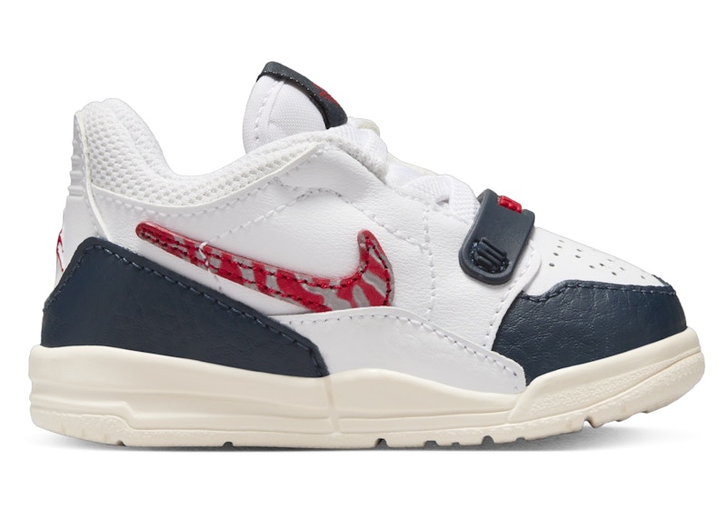 Jordan Legacy 312 Low Armory Navy Sneakers in White/Wolf Grey/Pale Ivory
