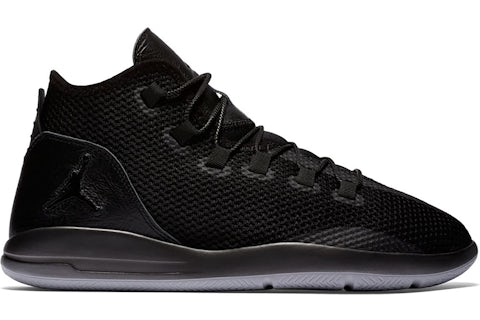 Jordan reveal black and white shop