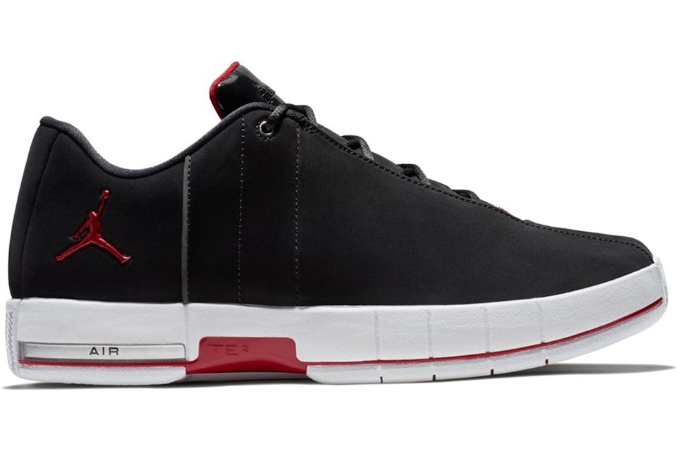 Jordan Team Elite 2 Low Bred Men s AO1696 001 GB