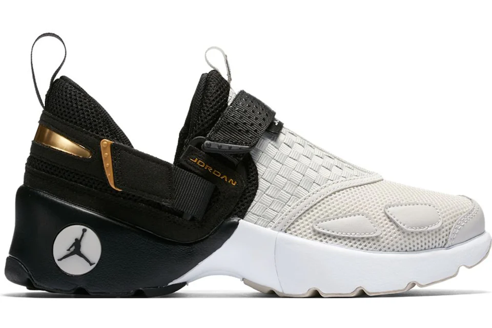 Jordan Trunner LX Black Light Bone GS Kids 897996 031 US