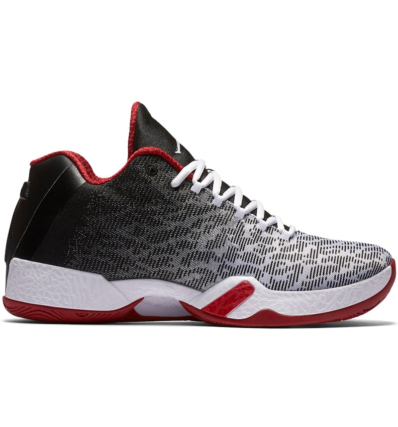 Jordan XX9 Low Bulls Men s 828051 101 US