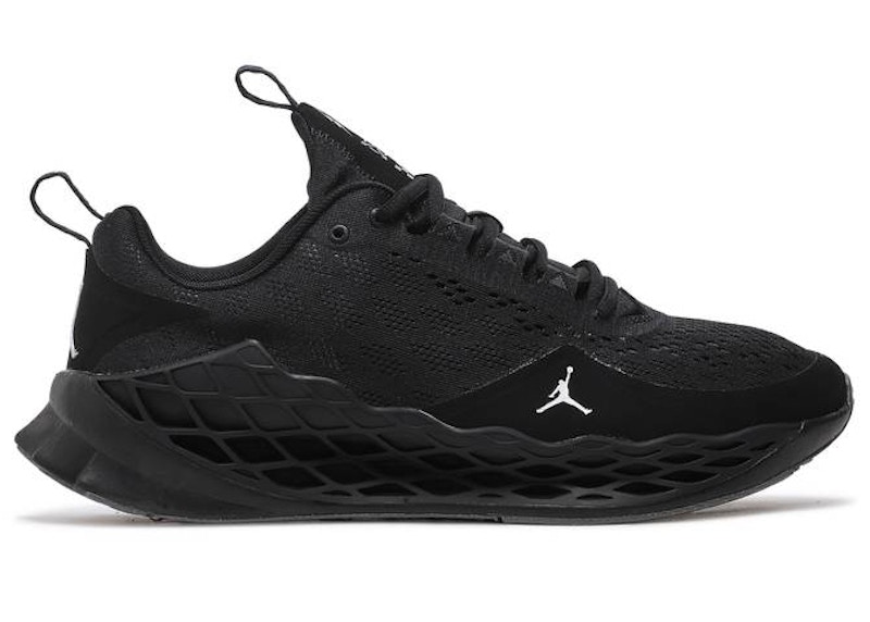 Jordan zoom sales black