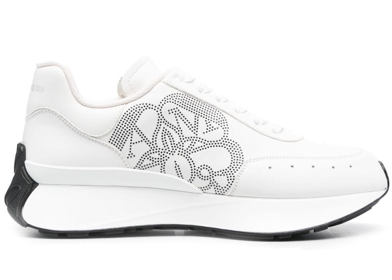 Pre-owned Alexander Mcqueen Sprint Runner (women's) Sneakers In White/black
