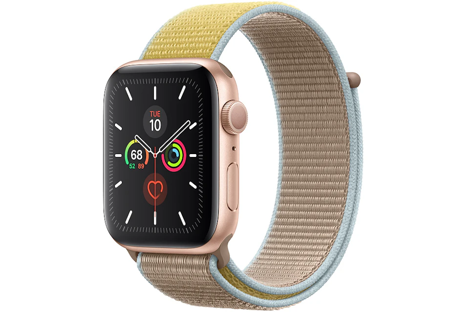 Apple Watch Series 5 GPS 44mm Gold Aluminum with Camel Sport Loop A2093