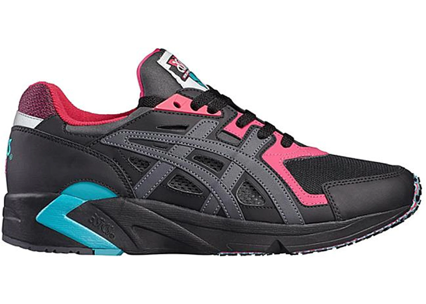 Asics hotsell black trainer