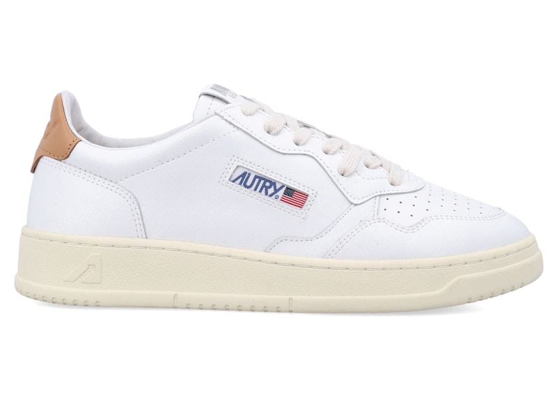 Pre-owned Autry Men's Medalist Leather Low Sneakers In White/sandstorm In Multi