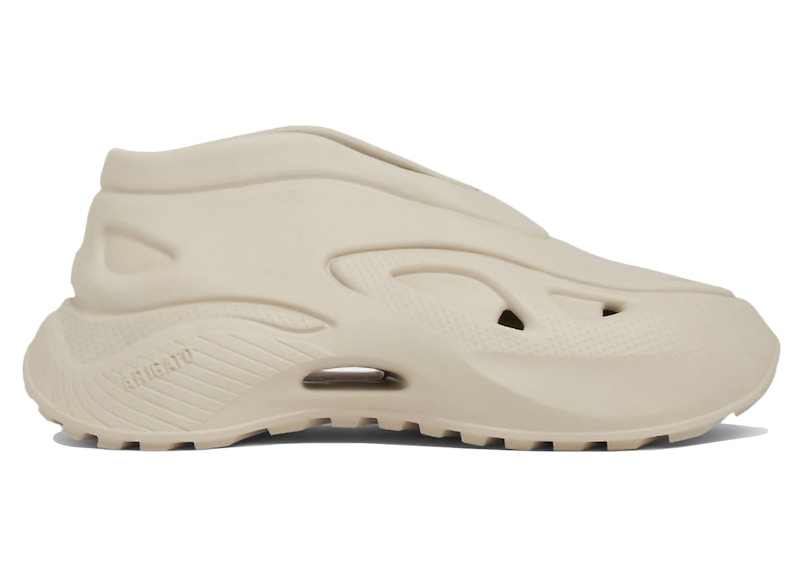 Pre-owned Axel Arigato Men's Pyro Runner Sneakers In Beige In Sand