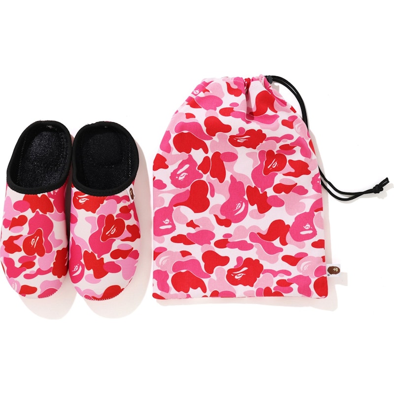 Pink camo online slippers