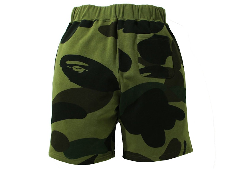 BAPE Giant 1st Camo Wide Fit Sweat Shorts Green Men's - SS21 - GB