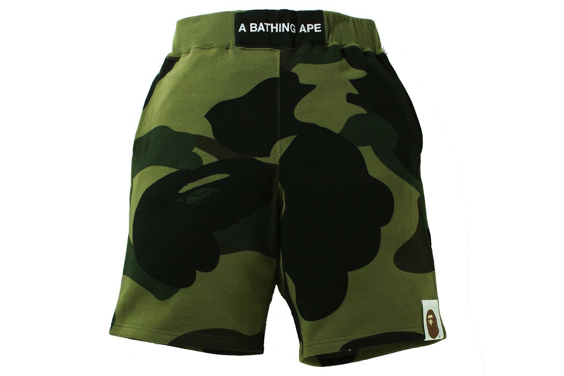 Pre-owned Bape Giant 1st Camo Wide Fit Sweat Shorts Green