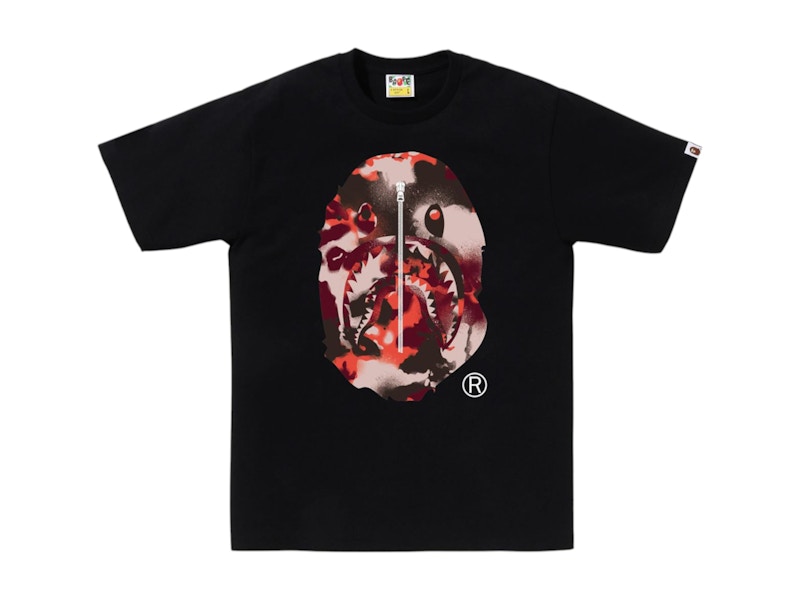 【A BATHING APE】MAP CAMO APE HEAD SHARK TEE /Tシャツ BAPE Map Camo Ape Head Shark Tee Black/Red Men's - SS25 - US