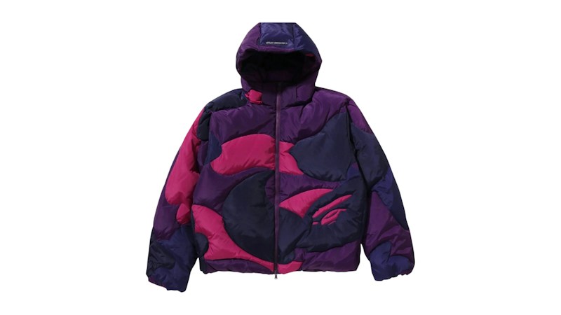 BAPE Gesteppte Daunenjacke Mega Color Camo Violett