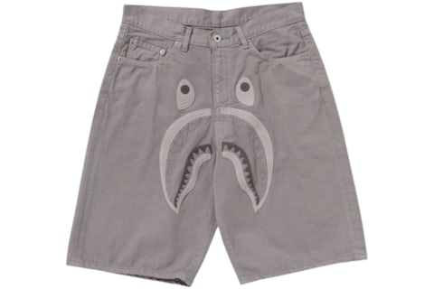 BAPE Shark Garment Dye Relaxed Fit Shorts de mezclilla gris Hombre