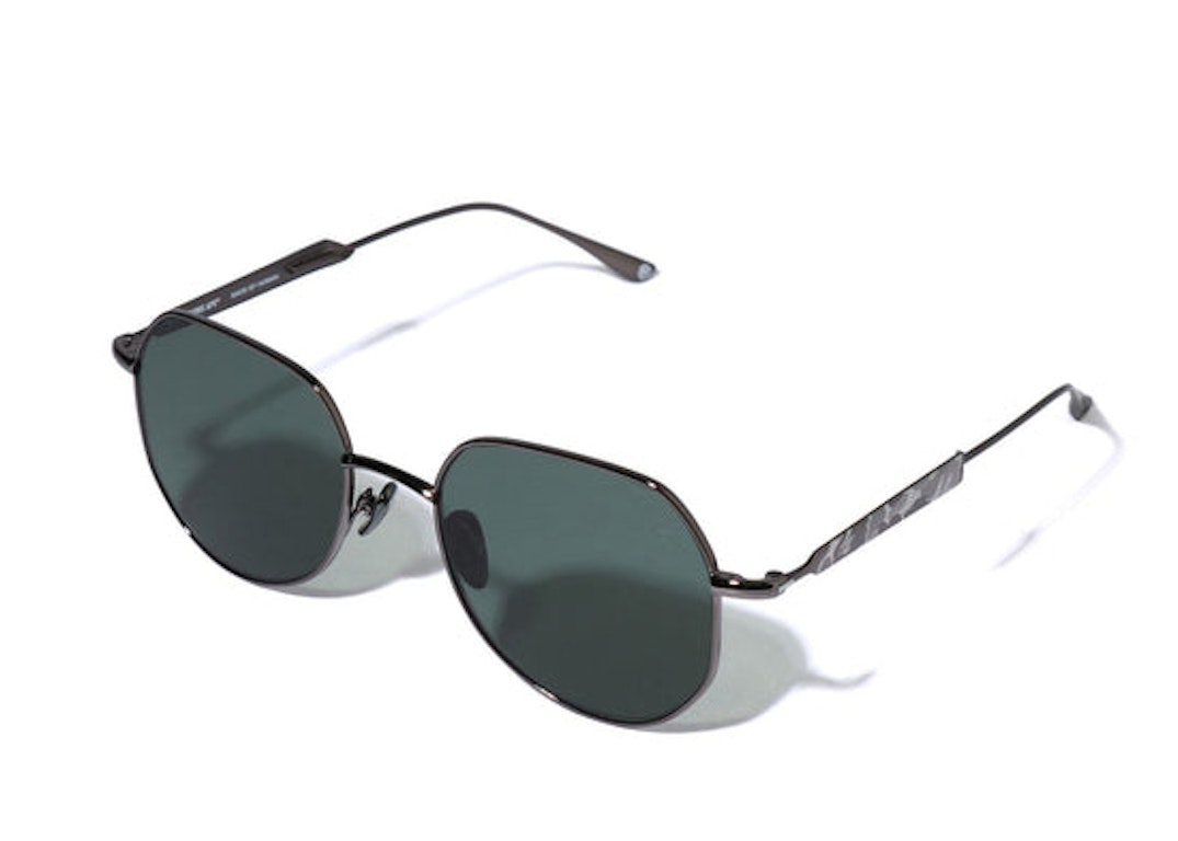 Pre-owned Bape Women's 1 Sunglasses Green (1g20-282-515)