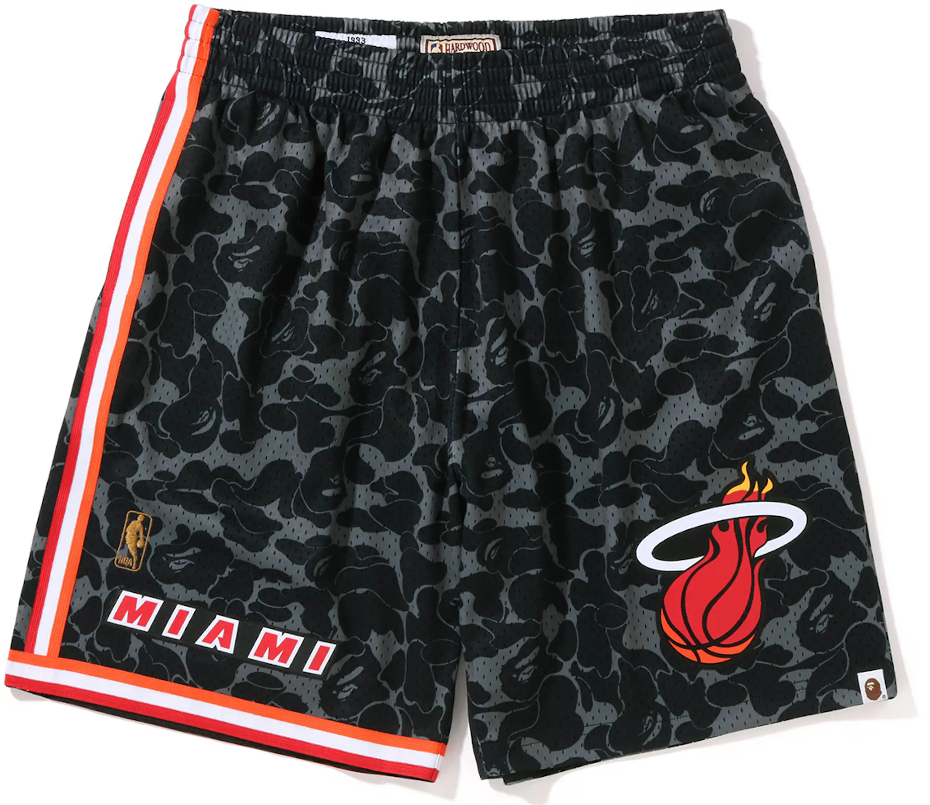 BAPE x Mitchell & Ness Miami Heat Shorts Black - FW22 - MX