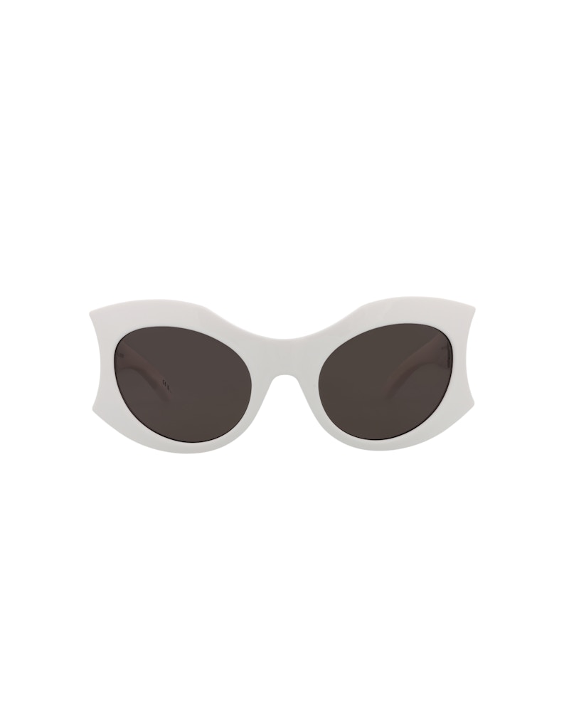 Pre-owned Balenciaga Women's Cat Eyeframe Bio Injection Sunglasses/30013971003) In White/grey (bb0256s