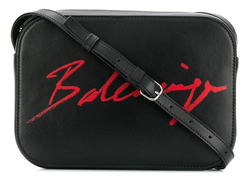 Balenciaga everyday best sale crossbody bag