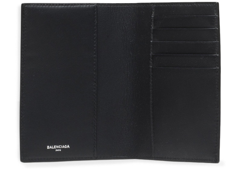 Passport holder store balenciaga