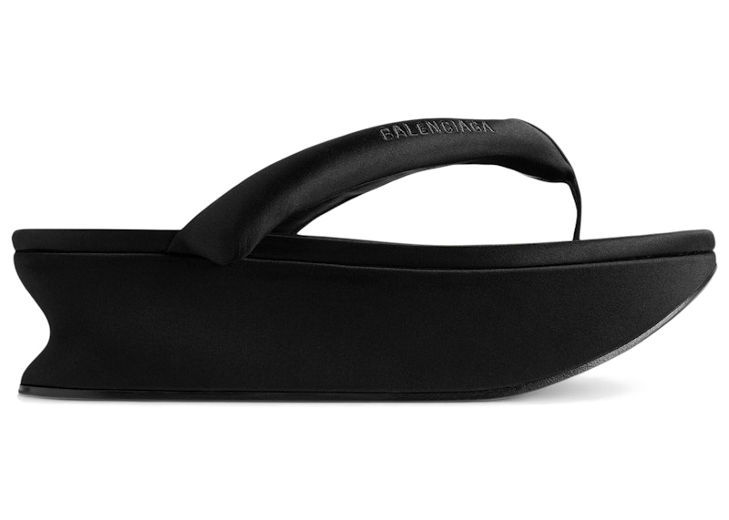 Balenciaga Gaeta Thong Sandal (Women's) Sneakers in Black
