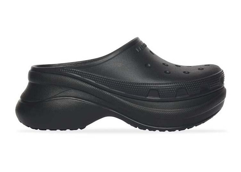 Pre-owned Balenciaga X Crocs Mule (women's) Sneakers In Black