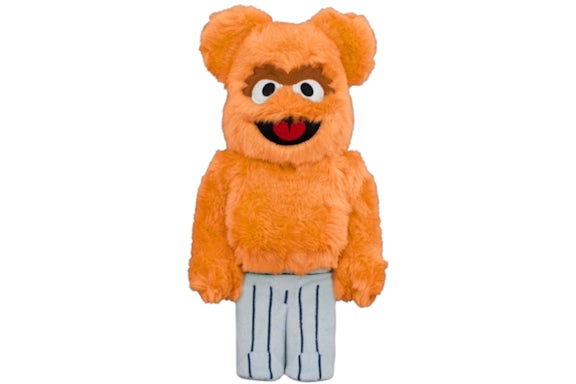 Bearbrick Sesame Street Oscar The Grouch (The Original Orange Fur Costume) 400%
