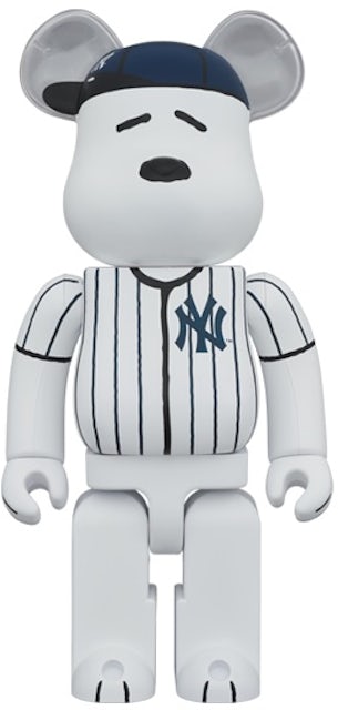 Bearbrick x Peanuts x MLB New York Yankees Snoopy 100% & 400% Set - US