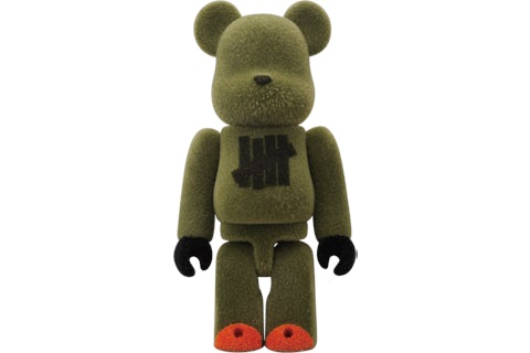 Bearbrick x Undefeated Tokyo 100% Olive - US Bearbrick x Undefeated Tokyo 100% Olive - US