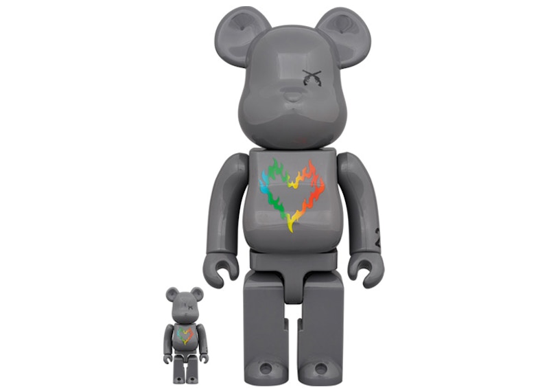 Bearbrick x roarguns 20th Anniversary 100% & 400% Set