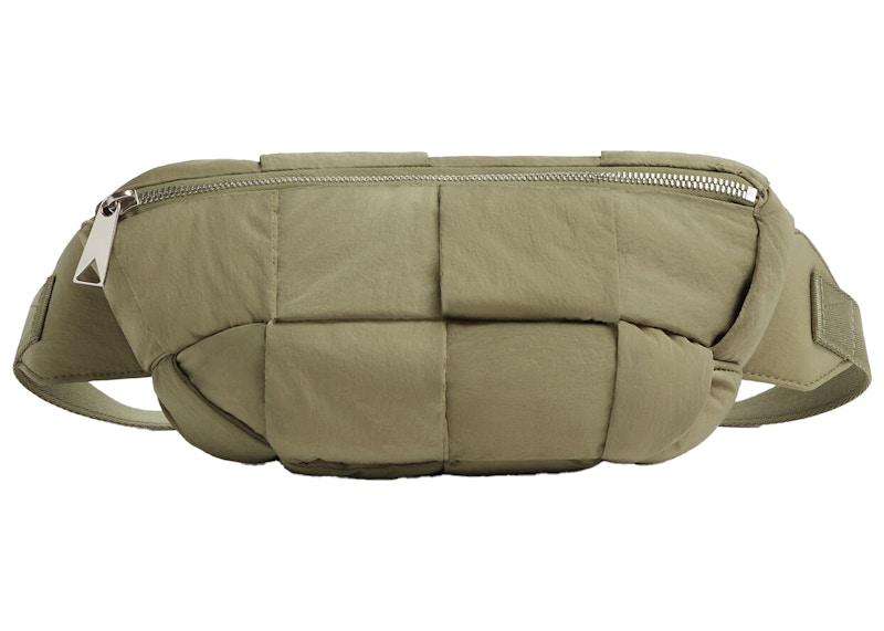 【美品】BOTTEGA VENETA BUMBAG CASSETTE Bottega Veneta Cassette Bumbag Intreccio Travertine in Polyester