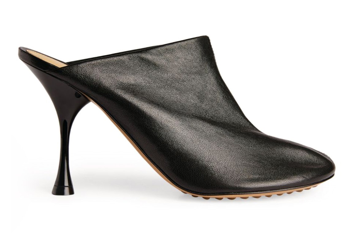 Pre-owned Bottega Veneta Leather Sandal Black (women's)