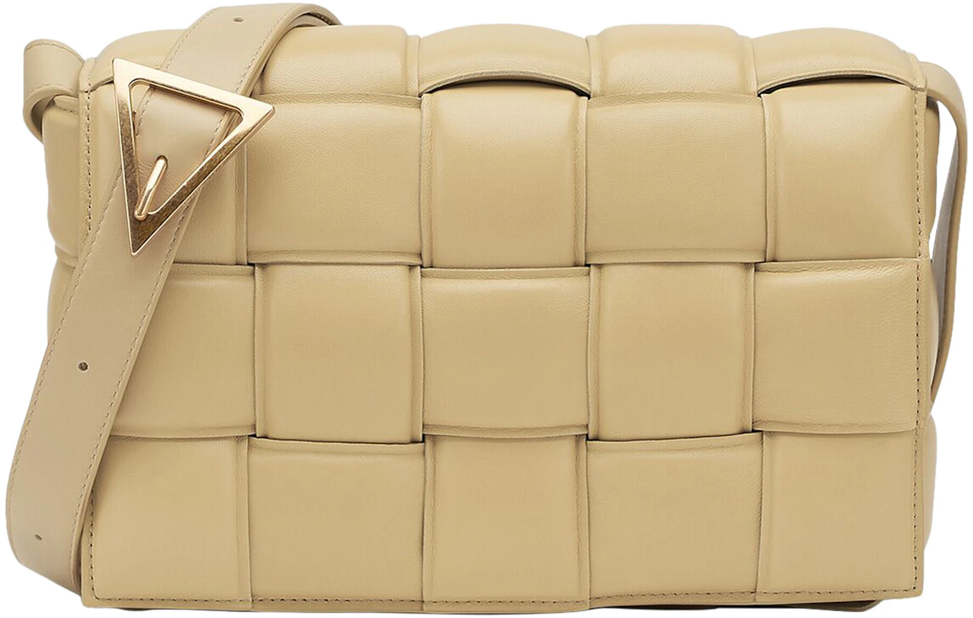 Bottega Veneta Cream Intrecciato Woven Leather Mini Pouch Crossbody Bag  ref.298989 - Joli Closet