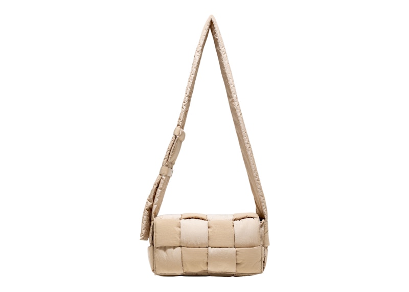 Bottega veneta outlet cassette bag suede