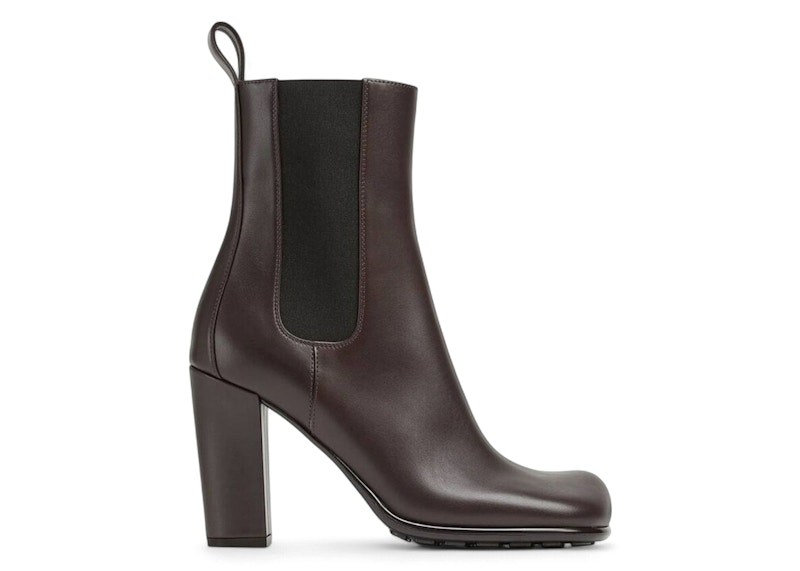 Pre-owned Bottega Veneta Storm Chelsea Boots (women's) Sneakers In Brown
