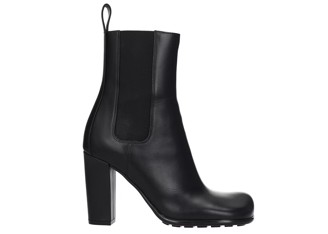 Bottega Veneta Storm Moulded Toe Leather Chelsea Boot Black