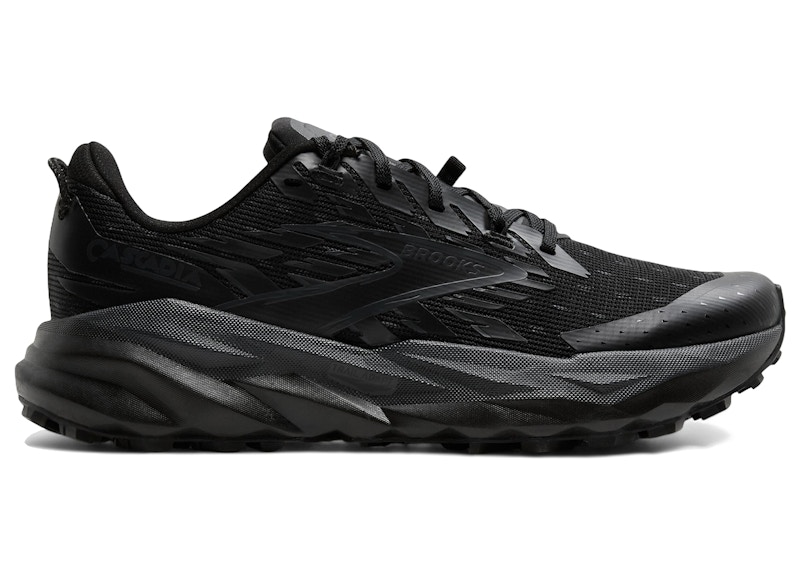 Brooks Cascadia 19 (Women's) Sneakers in Black/Ebony