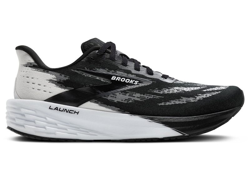 Pre-owned Brooks Men's Launch 11 Sneakers In Black/white In Multi