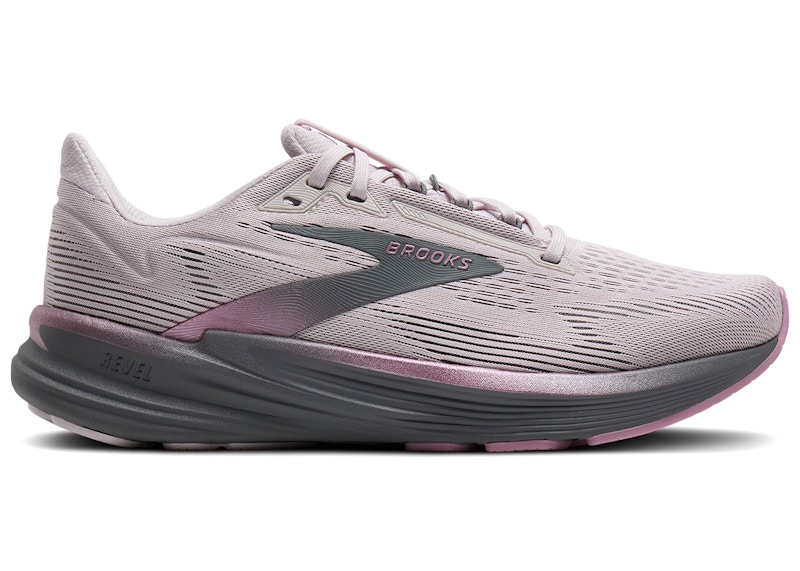 Brooks Revel 8 (Women's) Sneakers in Mauve/Ebony/Pink