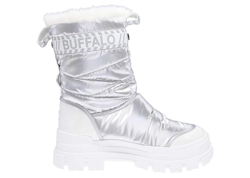Pre-owned Buffalo Aspha Quilt Snowboot (women's) Sneakers In Silver/white