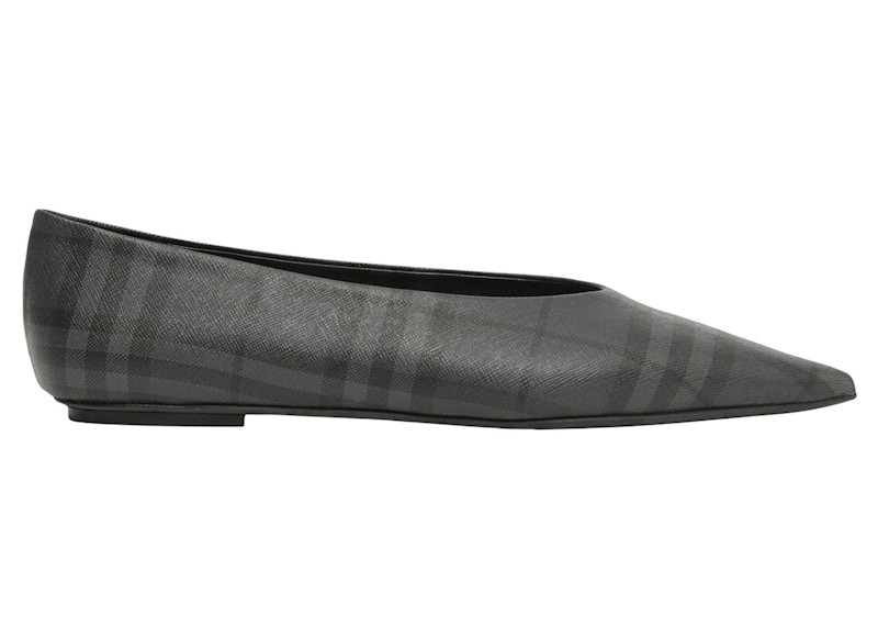 Burberry hotsell pointed flats