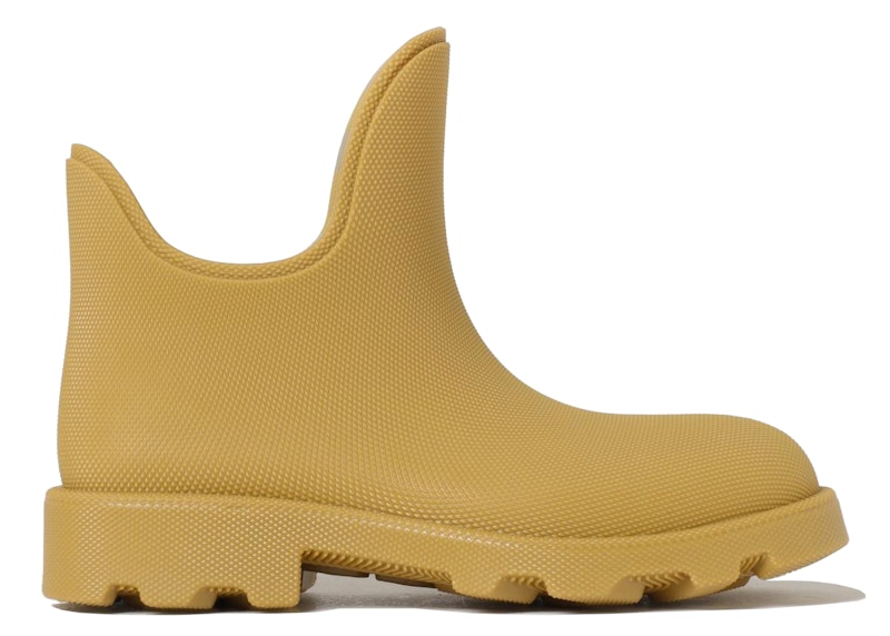 Pre-owned Burberry Men's  Marsh Ankle Boots Sneakers In Yellow