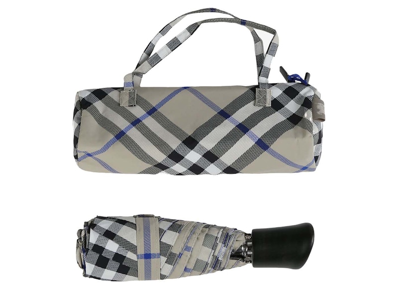 Burberry UM Compact Wallet Lichen IP Check