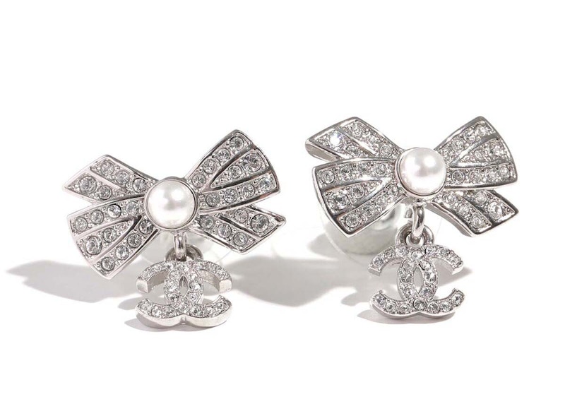 リボンとロゴ★CHANEL ピアス Silver Rhinestone Bow 230209-100b.jpg