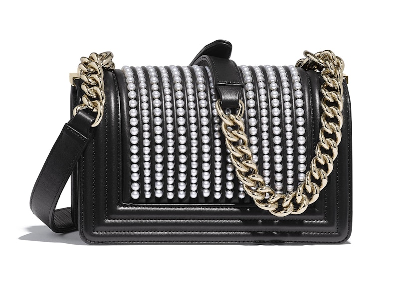 Chanel boy bag online with pearls