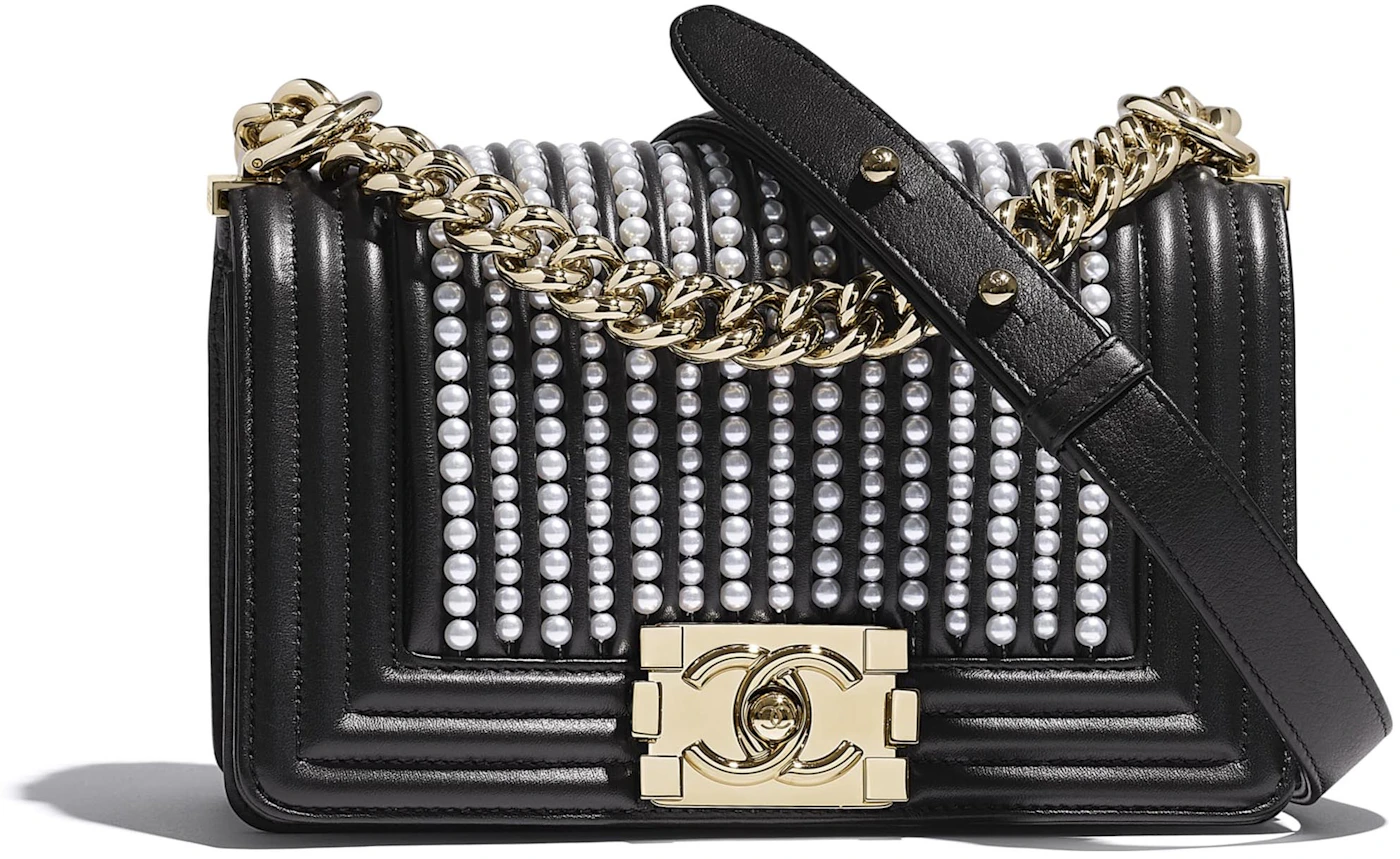 chanel 2018 cruise collection bags