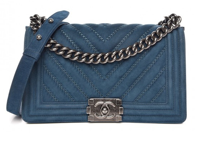 Chanel boy navy discount blue