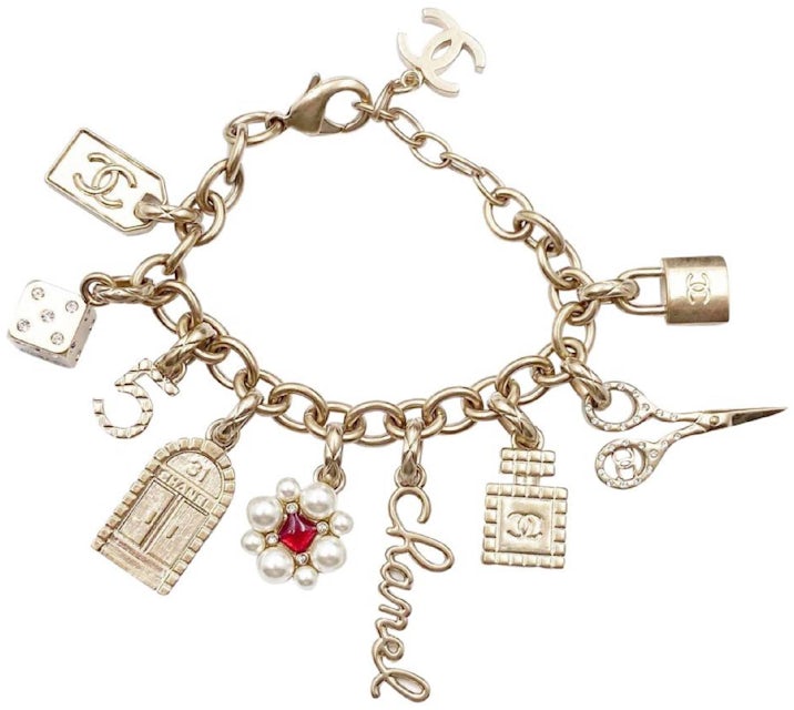 Chanel CC Scissors Flower Tag Charm Bracelet Gold in Metal with