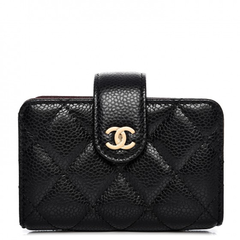 Chanel Gusset Card Holder Diamond Quilted Black in Caviar with Goldtone