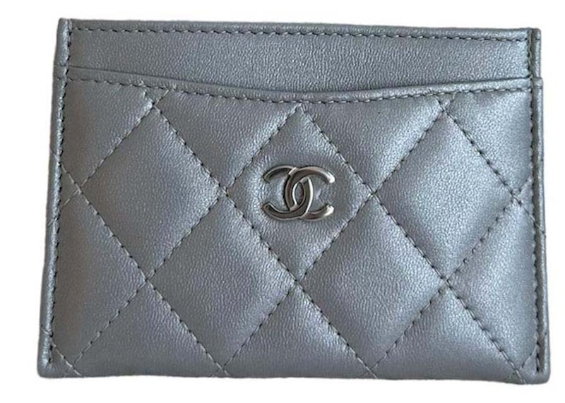 Pre-owned Chanel Women's Classic Card Holder In Silver (ap0213)